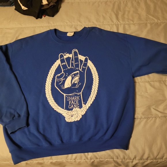 Macklemore and Ryan Lewis Shark face gang graphic band crewneck sweater size xl - Picture 2 of 5